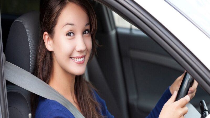 How to Know When Your Teenager Is Ready for the Driving Lesson?