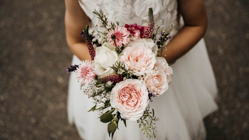 The Ultimate Guide to Choosing the Perfect Wedding Flower Bouquet