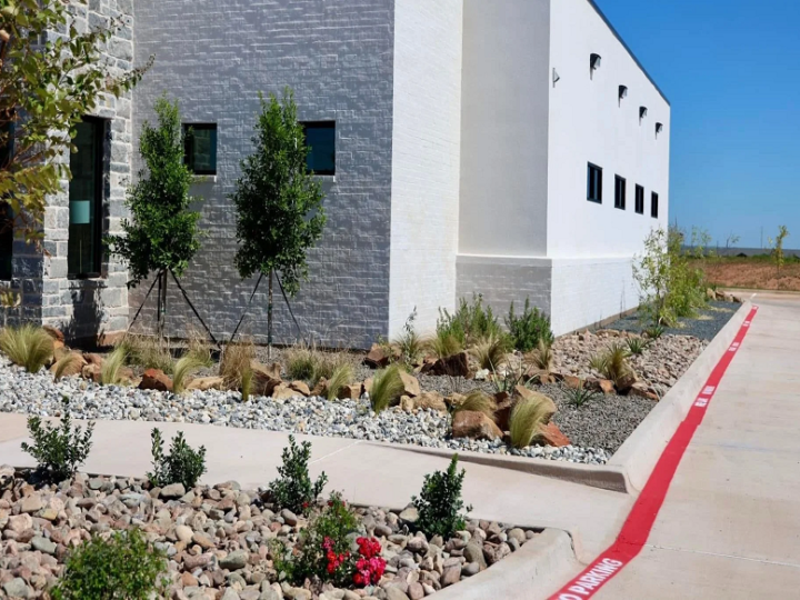 Refreshing Outdoor Spaces With Modern Landscaping Services