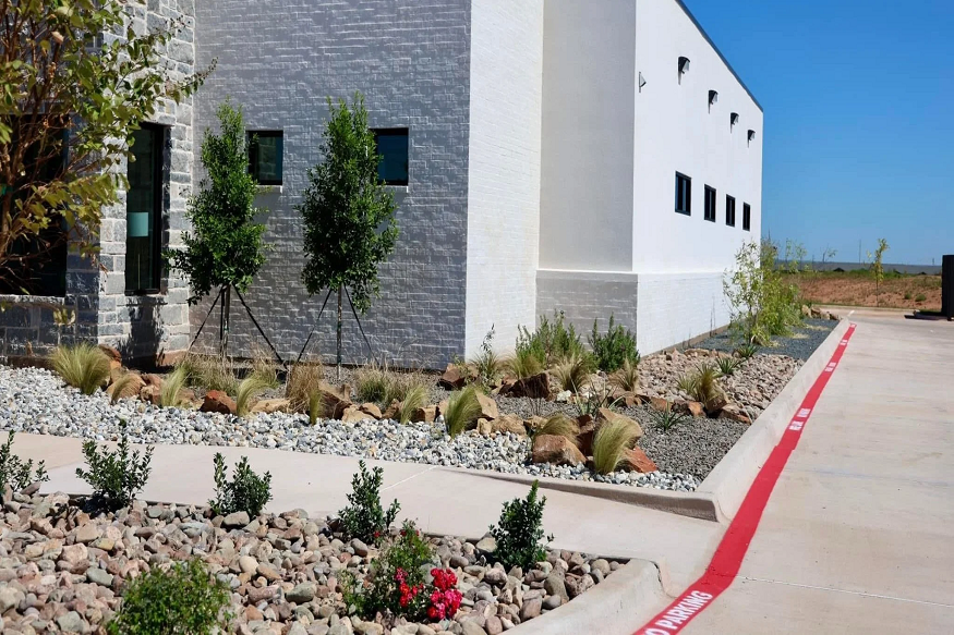 Refreshing Outdoor Spaces With Modern Landscaping Services